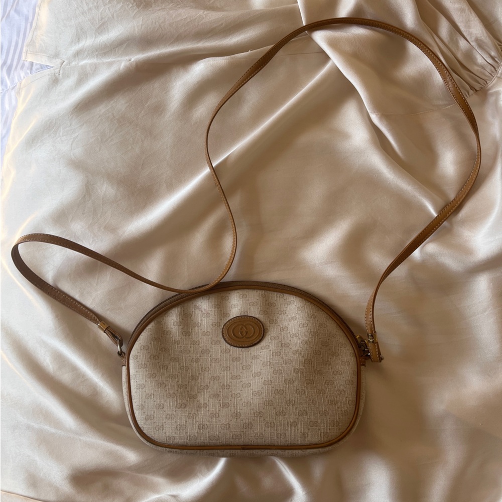 🤍💯Vintage Gucci cream brown leather purse🤍
